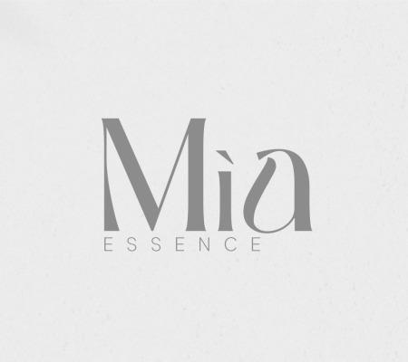 Mia Essence